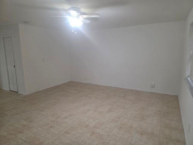 3800 SW 2nd Court 1-6, Fort Lauderdale, FL 33312