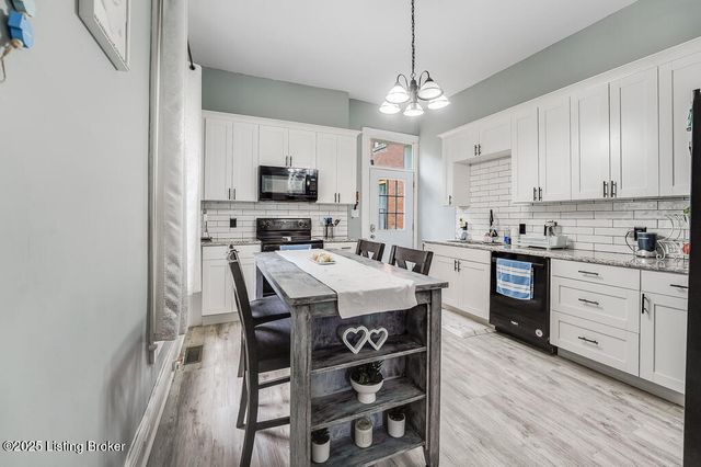 520 W Oak St, Louisville, KY 40203