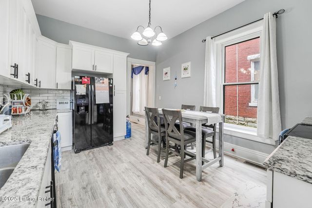 520 W Oak St, Louisville, KY 40203