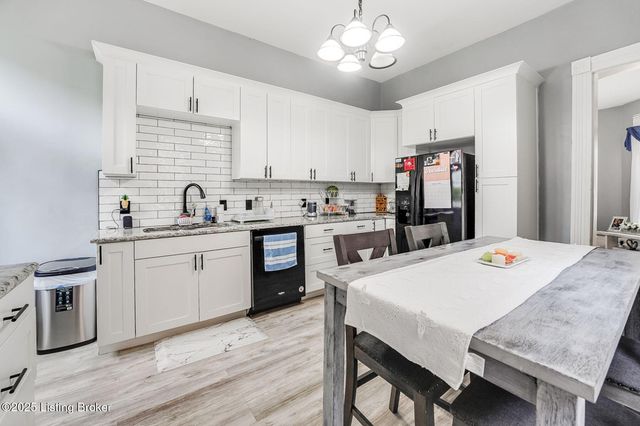 520 W Oak St, Louisville, KY 40203