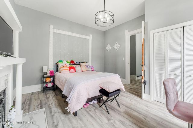 520 W Oak St, Louisville, KY 40203