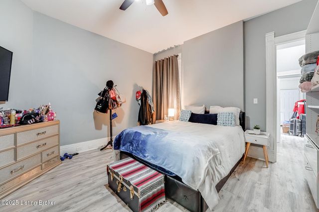 520 W Oak St, Louisville, KY 40203