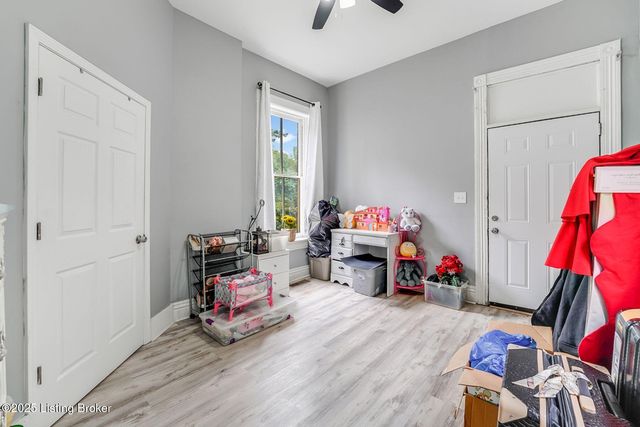 520 W Oak St, Louisville, KY 40203