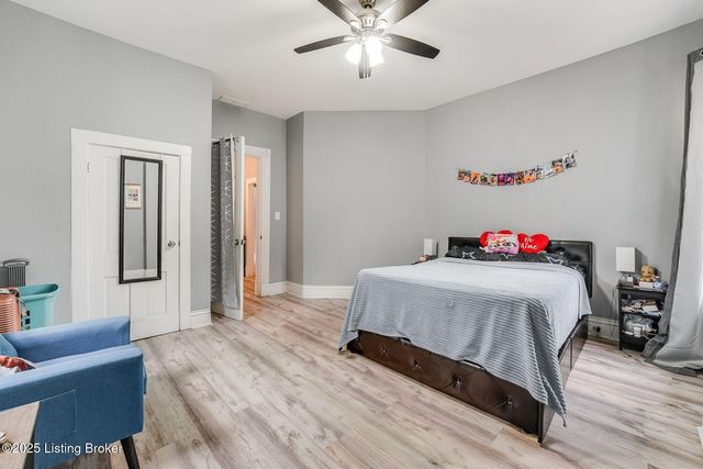 520 W Oak St, Louisville, KY 40203