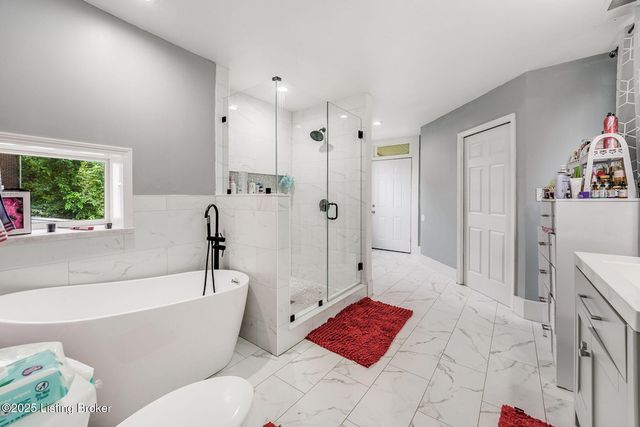 520 W Oak St, Louisville, KY 40203