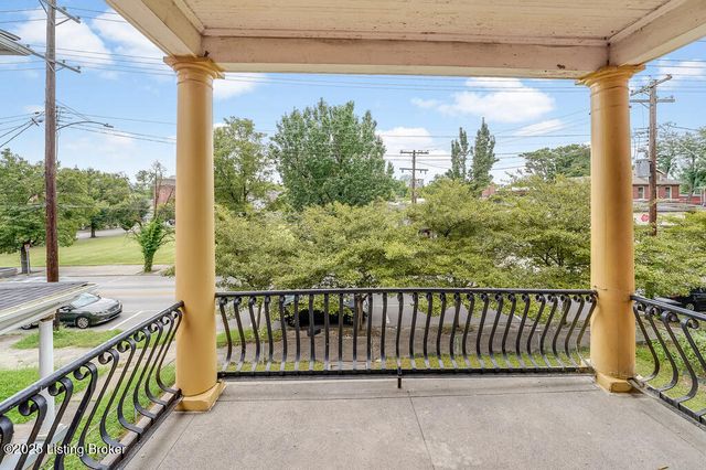 520 W Oak St, Louisville, KY 40203