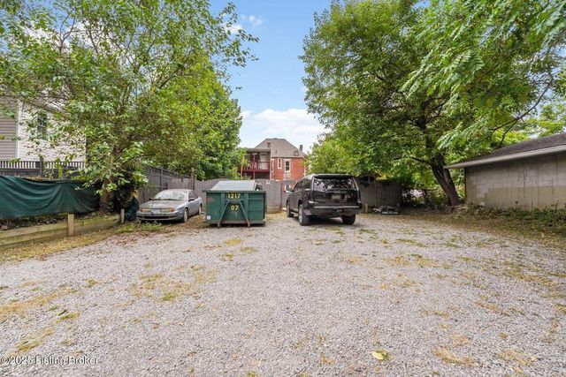 520 W Oak St, Louisville, KY 40203