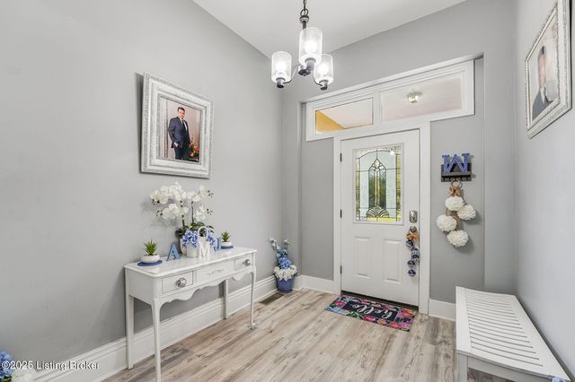 520 W Oak St, Louisville, KY 40203