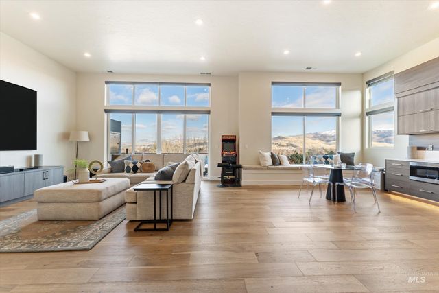 1180 E Opus St, Boise, ID 83716