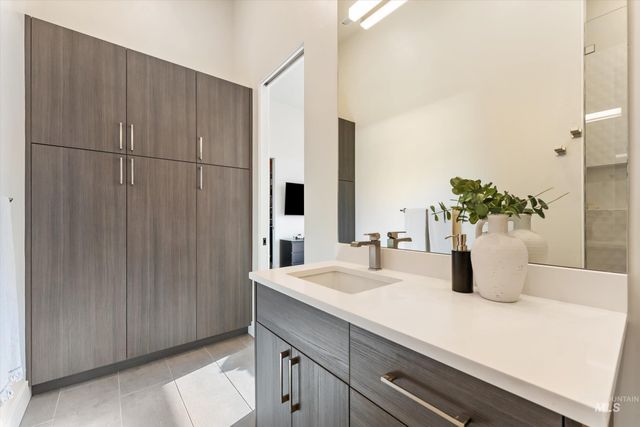 1180 E Opus St, Boise, ID 83716