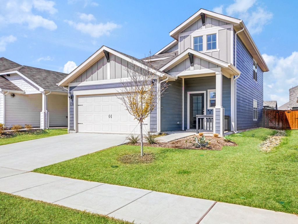 3912 Murvaul Drive, Farmersville, TX 75442