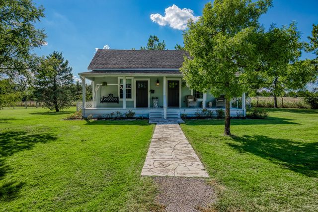 4825 Mount Vernon Road, Brenham, TX 77833