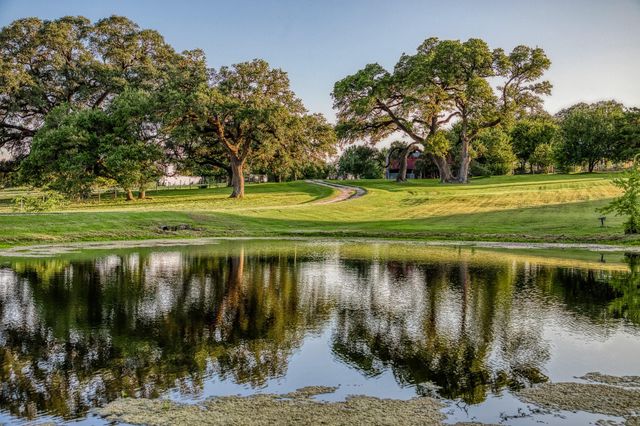 4825 Mount Vernon Road, Brenham, TX 77833