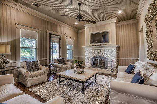 4825 Mount Vernon Road, Brenham, TX 77833