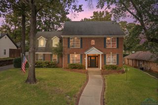 3217 Crenshaw St., Longview, TX 75605