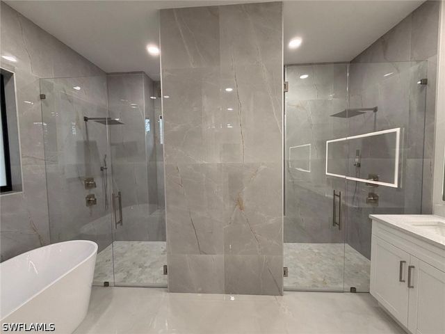 4587 45TH AVE NE, Naples, FL 34120