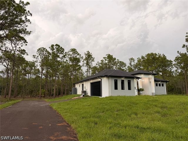 4587 45TH AVE NE, Naples, FL 34120