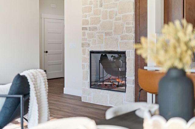 25819 N Chattaroy Cir, Chattaroy, WA 99003