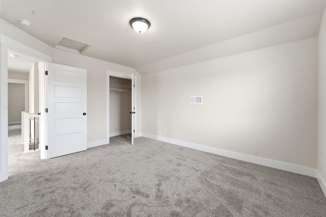 25819 N Chattaroy Cir, Chattaroy, WA 99003