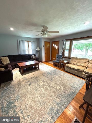 211 W MAIN ST, Fairfield, PA 17320