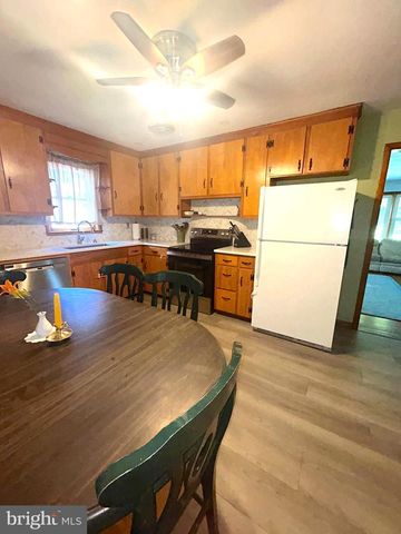 211 W MAIN ST, Fairfield, PA 17320