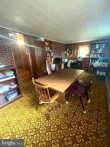 211 W MAIN ST, Fairfield, PA 17320