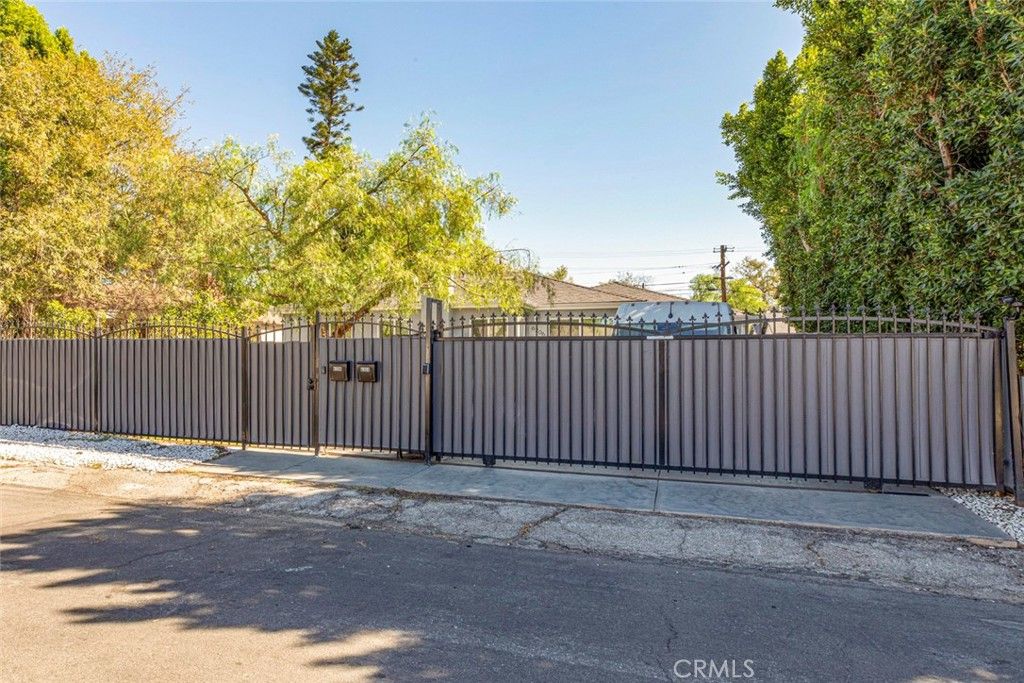 6206 Camellia, North Hollywood, CA 91606 — photo 2