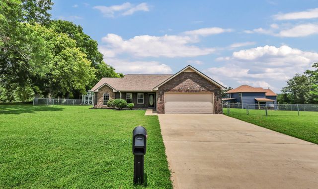 1453 Rustys Ln, Clarksville, TN 37042