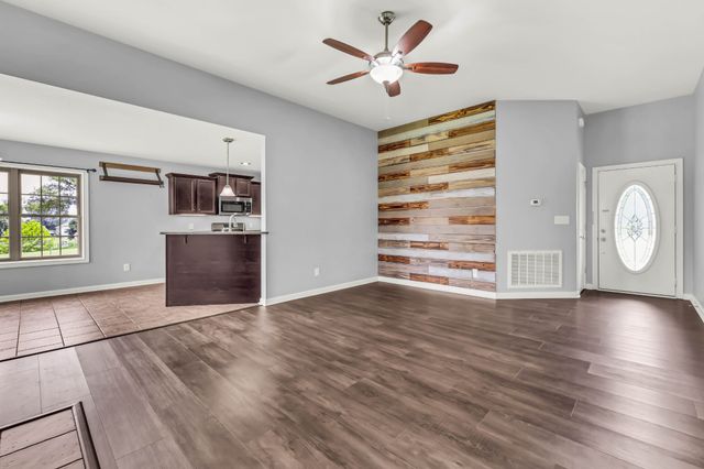 1453 Rustys Ln, Clarksville, TN 37042