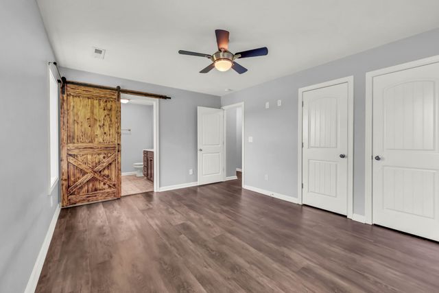 1453 Rustys Ln, Clarksville, TN 37042
