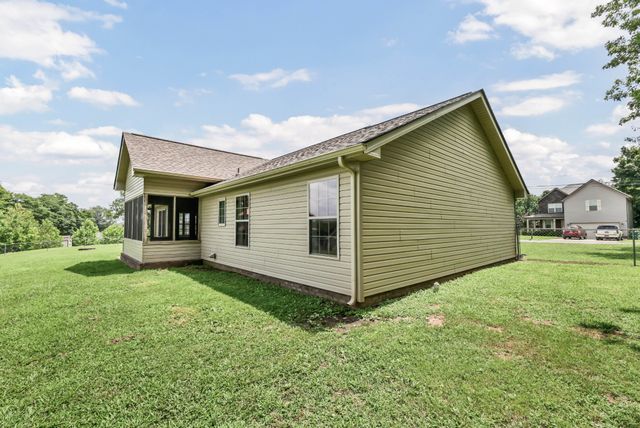 1453 Rustys Ln, Clarksville, TN 37042