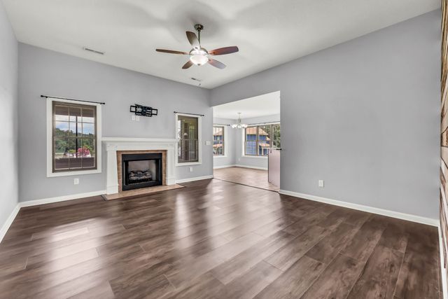 1453 Rustys Ln, Clarksville, TN 37042