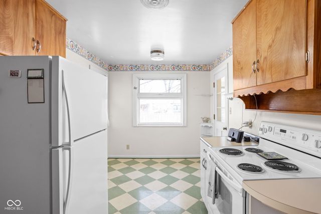 8303 N College Avenue, Indianapolis, IN 46240