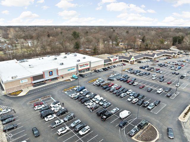 8303 N College Avenue, Indianapolis, IN 46240