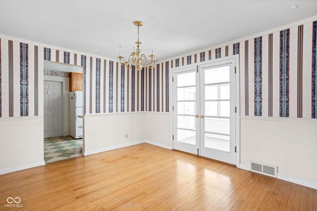 8303 N College Avenue, Indianapolis, IN 46240