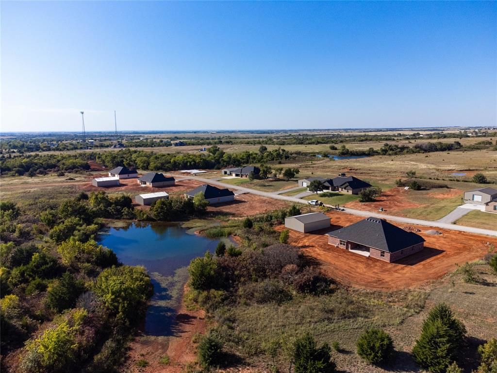 1985 Twin Spires Trail, Blanchard, OK 73010