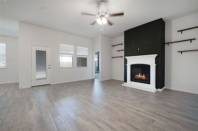11300 Summer Rain Boulevard, Aubrey, TX 76227