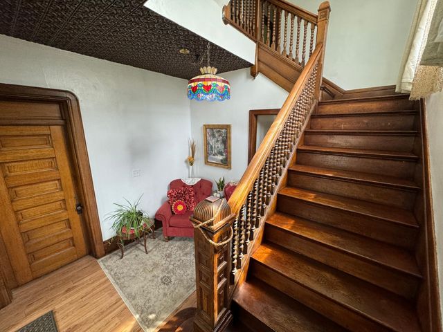1464 Minnehaha Ave W, Saint Paul, MN 55104