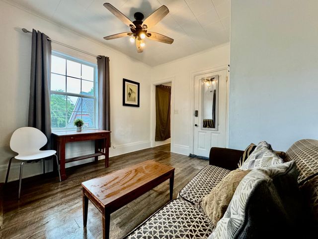 1464 Minnehaha Ave W, Saint Paul, MN 55104