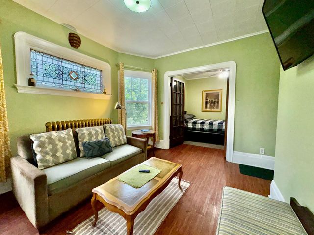 1464 Minnehaha Ave W, Saint Paul, MN 55104