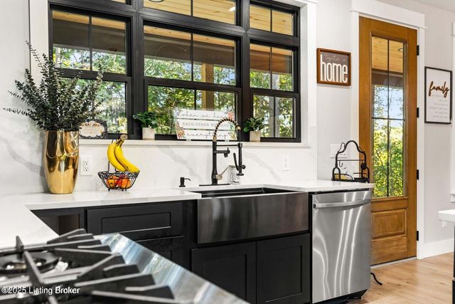 2191 W US HWY 42, La Grange, KY 40031