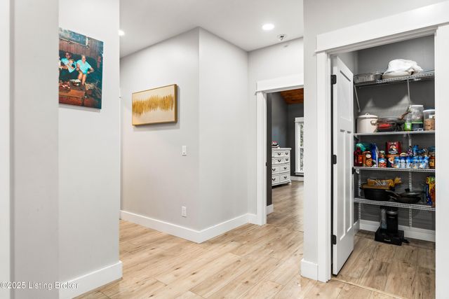 2191 W US HWY 42, La Grange, KY 40031