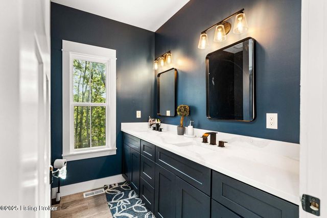 2191 W US HWY 42, La Grange, KY 40031