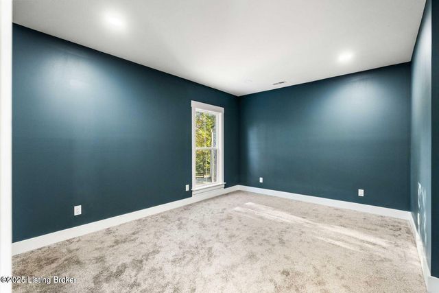 2191 W US HWY 42, La Grange, KY 40031