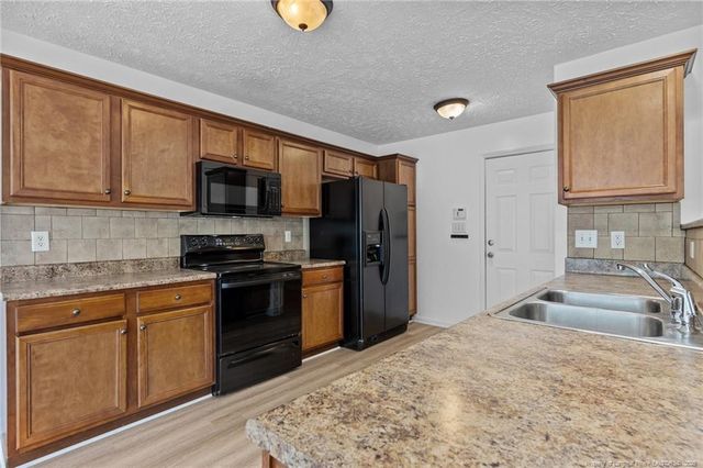 705 Fairfield Circle, Raeford, NC 28376