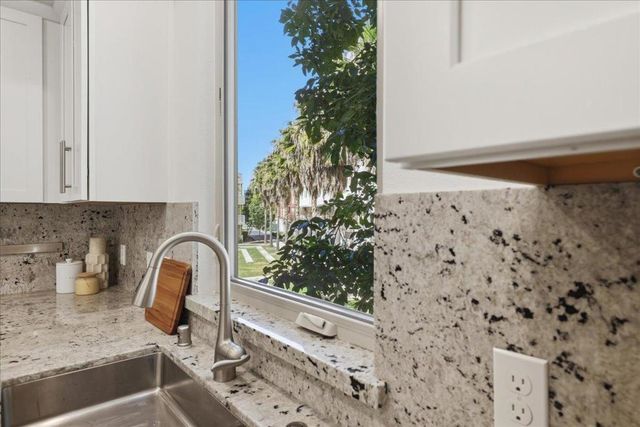 370 Riesling Avenue 20, Milpitas, CA 95035