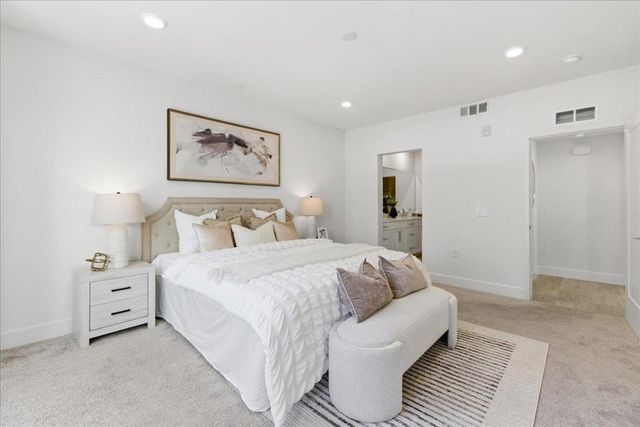 370 Riesling Avenue 20, Milpitas, CA 95035