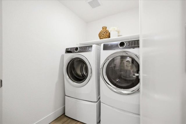 370 Riesling Avenue 20, Milpitas, CA 95035