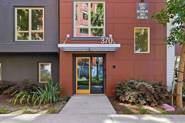 370 Riesling Avenue 20, Milpitas, CA 95035