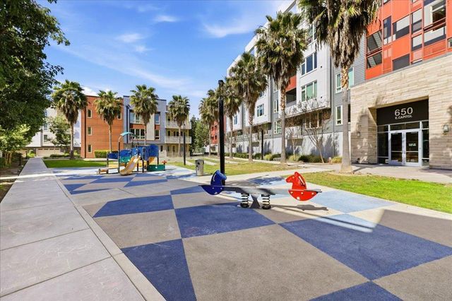 370 Riesling Avenue 20, Milpitas, CA 95035